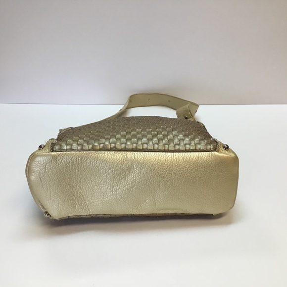 Exciting Neutral Color Bag - Picture 6 of 8